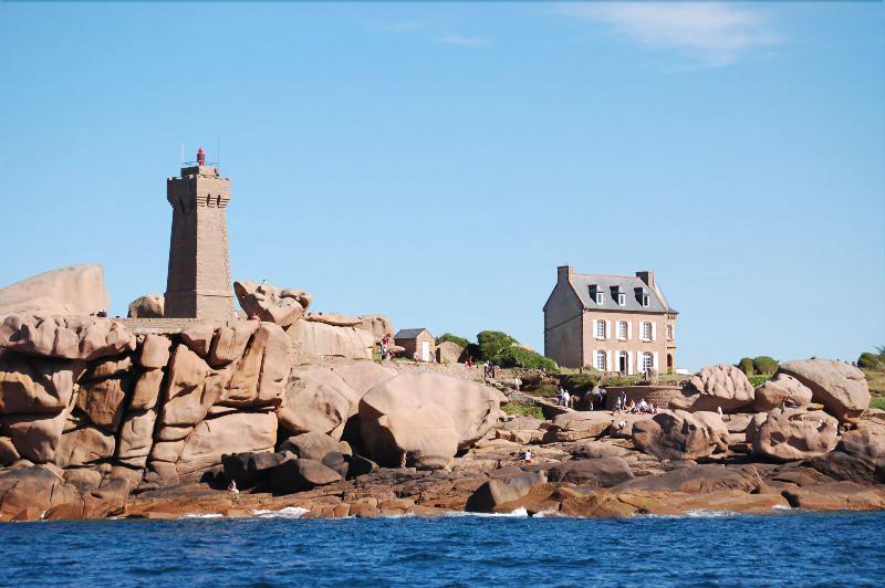 Hotel Des Rochers Perros-Guirec Exterior photo