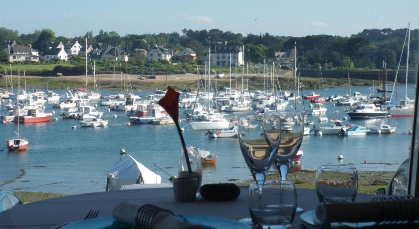 Hotel Des Rochers Perros-Guirec Exterior photo